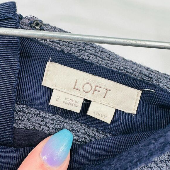 LOFT Size 2 Curvy Navy Blue Striped Career Pencil Skirt Split Back Fully Lined - Picture 6 of 9